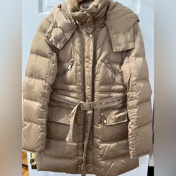 Zara women Down Jacket - Picture 2 of 7